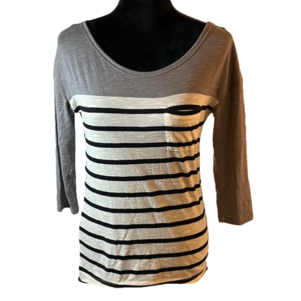 POOF 3/4 length sleeve t-shirt size S